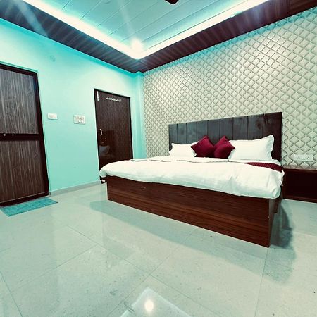 Gulab Residency Hotel Varanasi Exterior foto