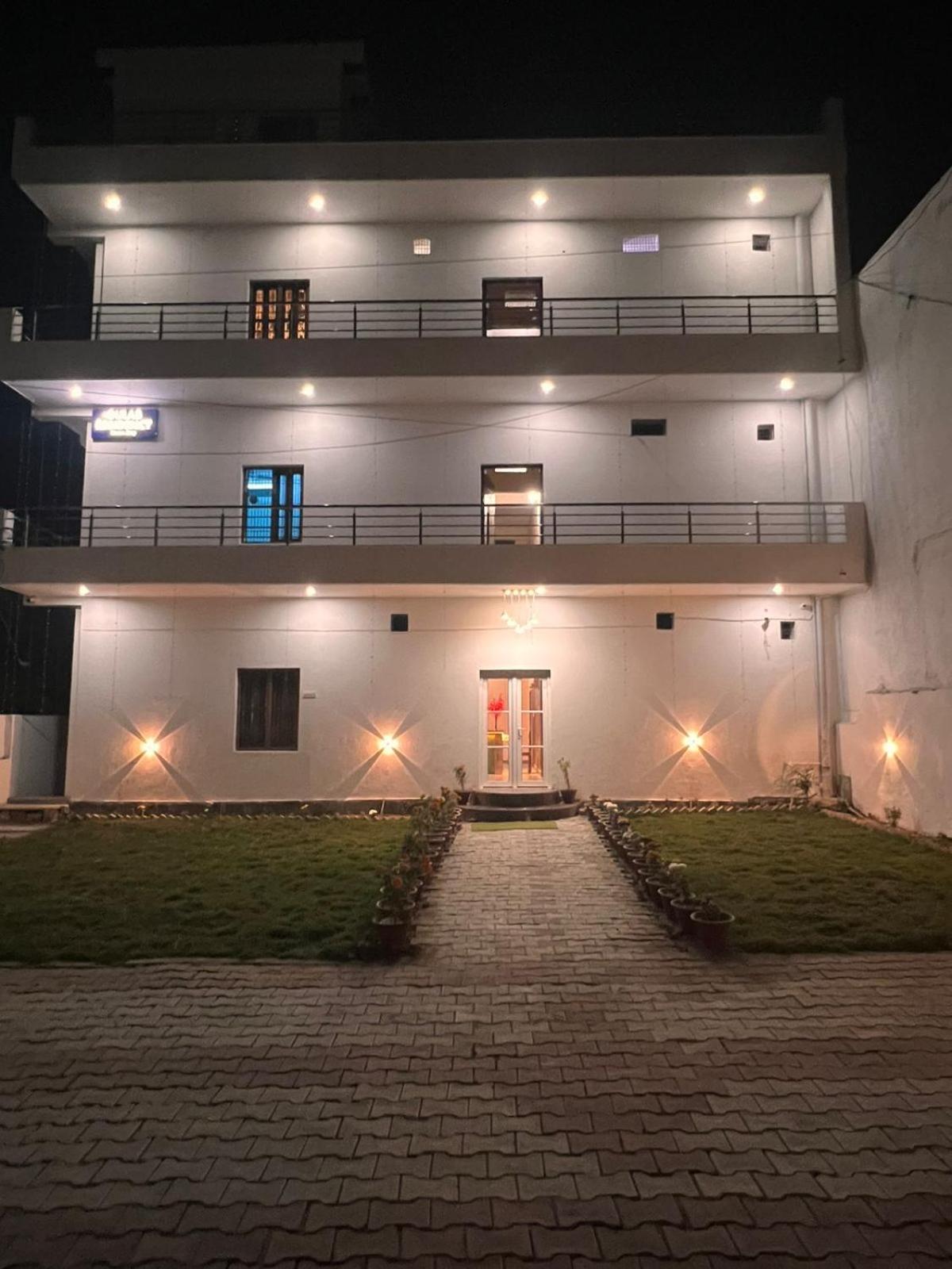 Gulab Residency Hotel Varanasi Exterior foto