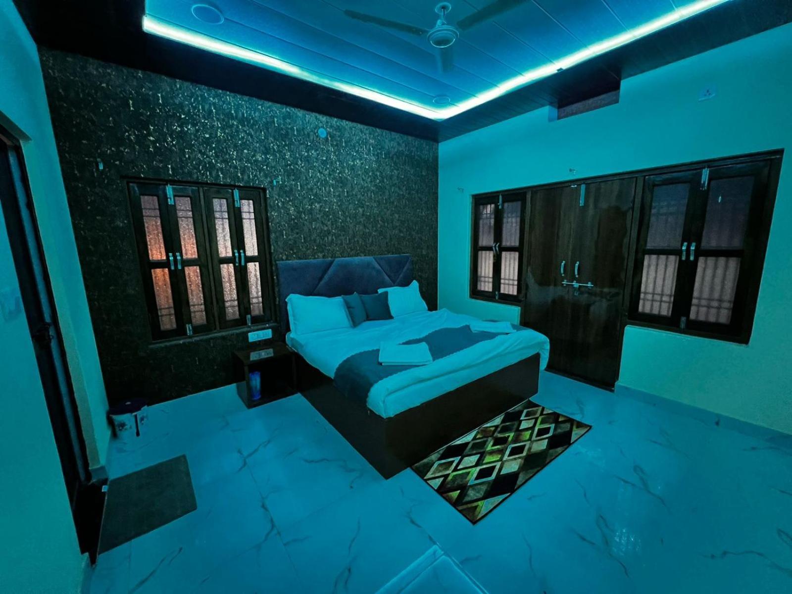 Gulab Residency Hotel Varanasi Exterior foto