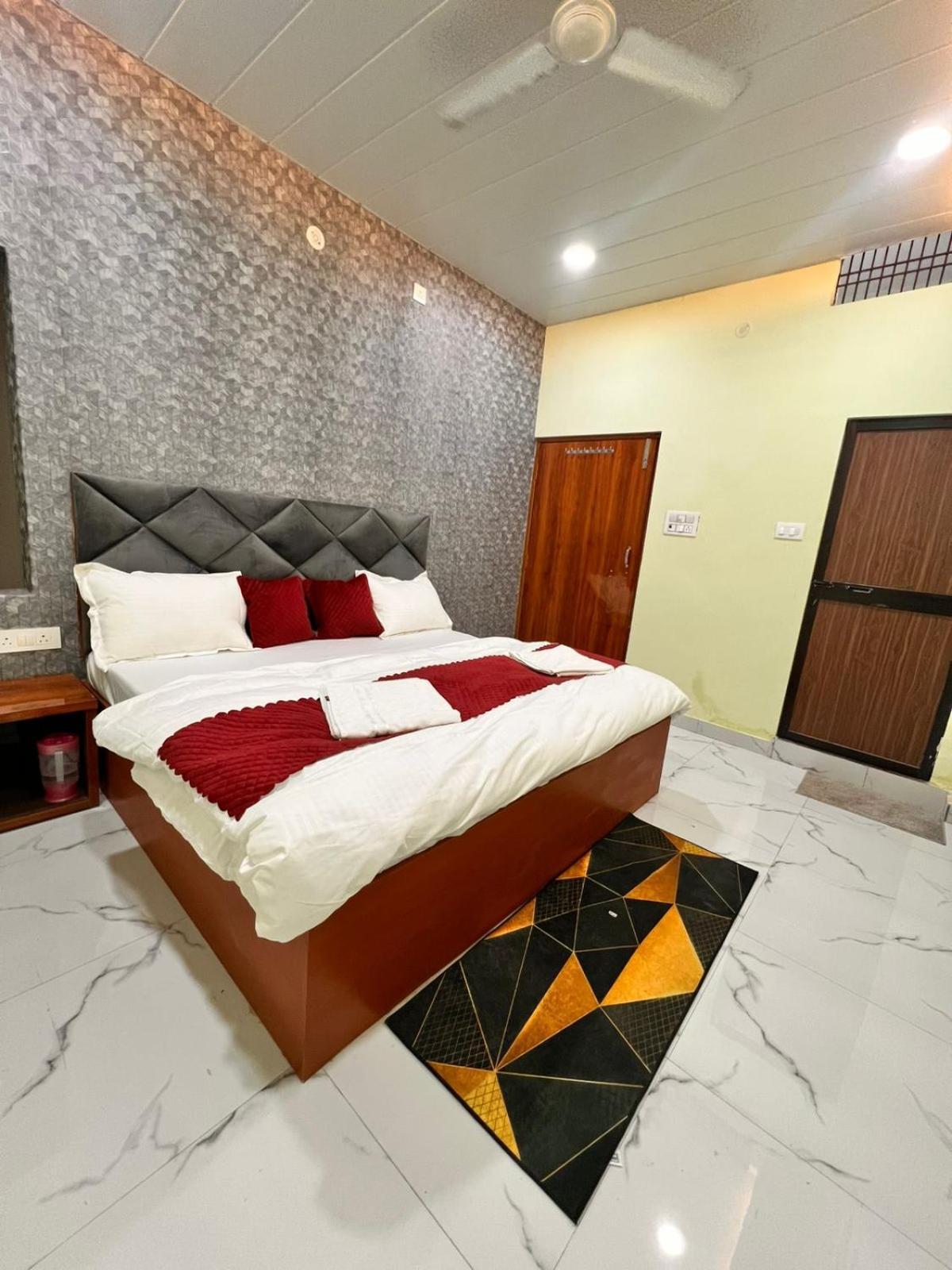 Gulab Residency Hotel Varanasi Exterior foto