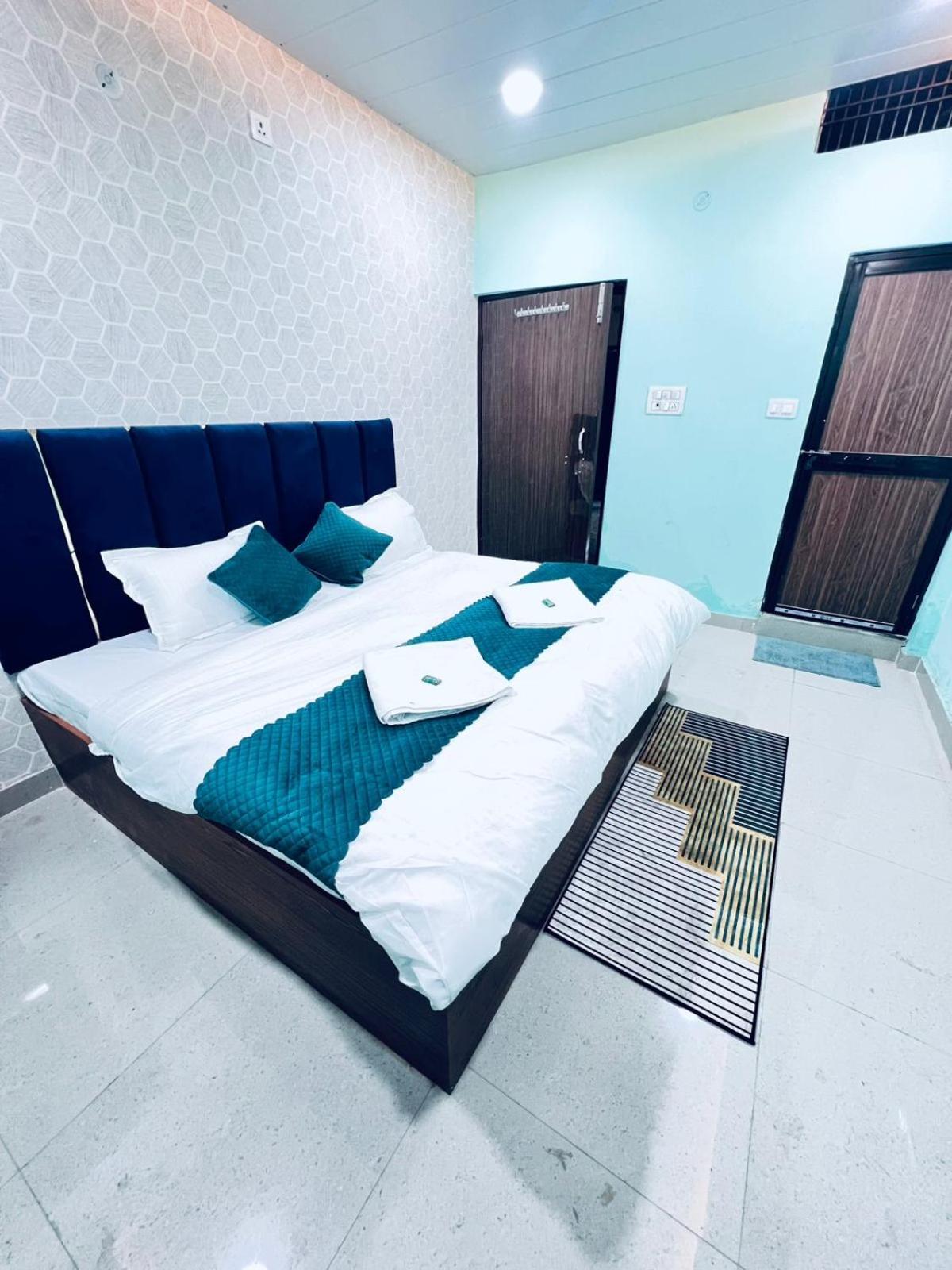 Gulab Residency Hotel Varanasi Exterior foto