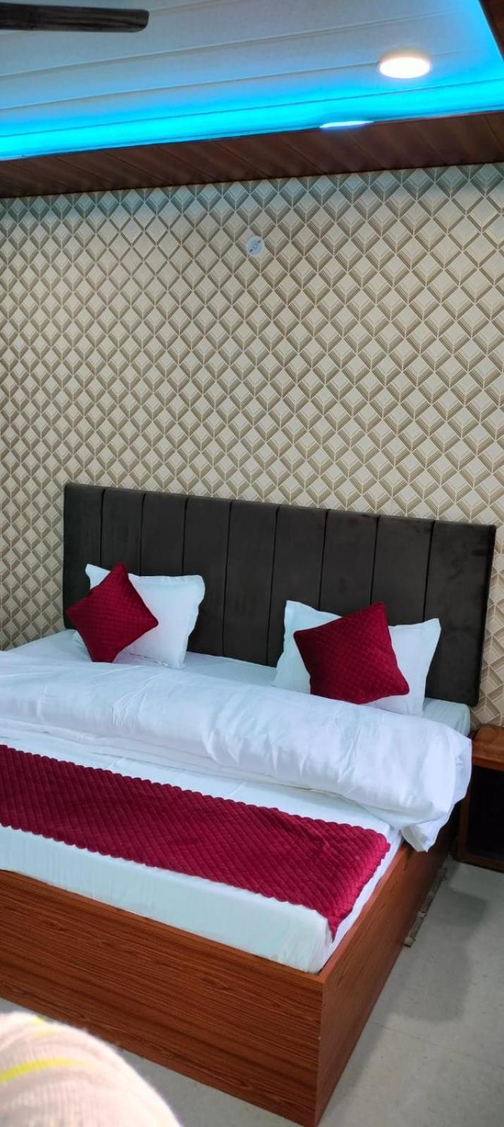 Gulab Residency Hotel Varanasi Exterior foto